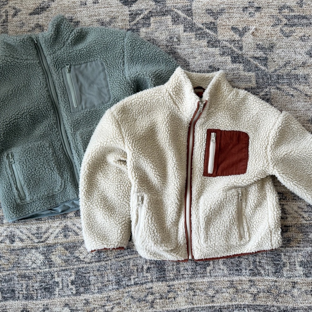 Rylee + Cru Kids Sherpa Puffer Jacket in Cream and Sage/ Rust Pocket